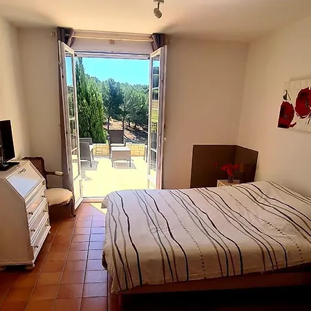 Dans Cadre D'exception - Golf, Piscine Et Tennis Prive Villa