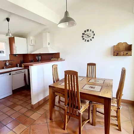 Dans Cadre D'exception - Golf, Piscine Et Tennis Prive Villa *