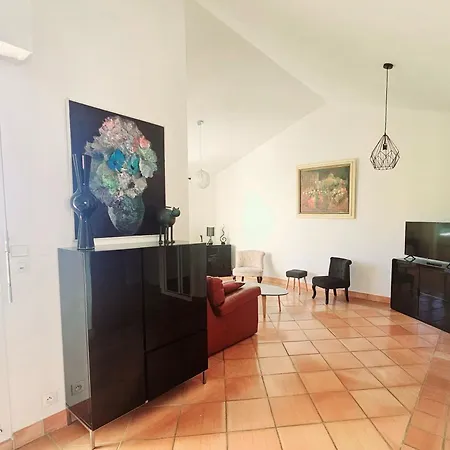 Villa Dans Cadre D'exception - Golf, Piscine Et Tennis Prive